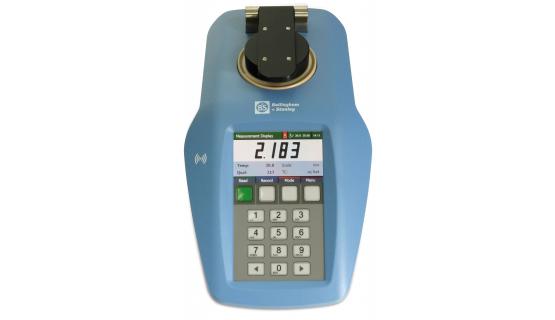 Refractómetro RFM 300